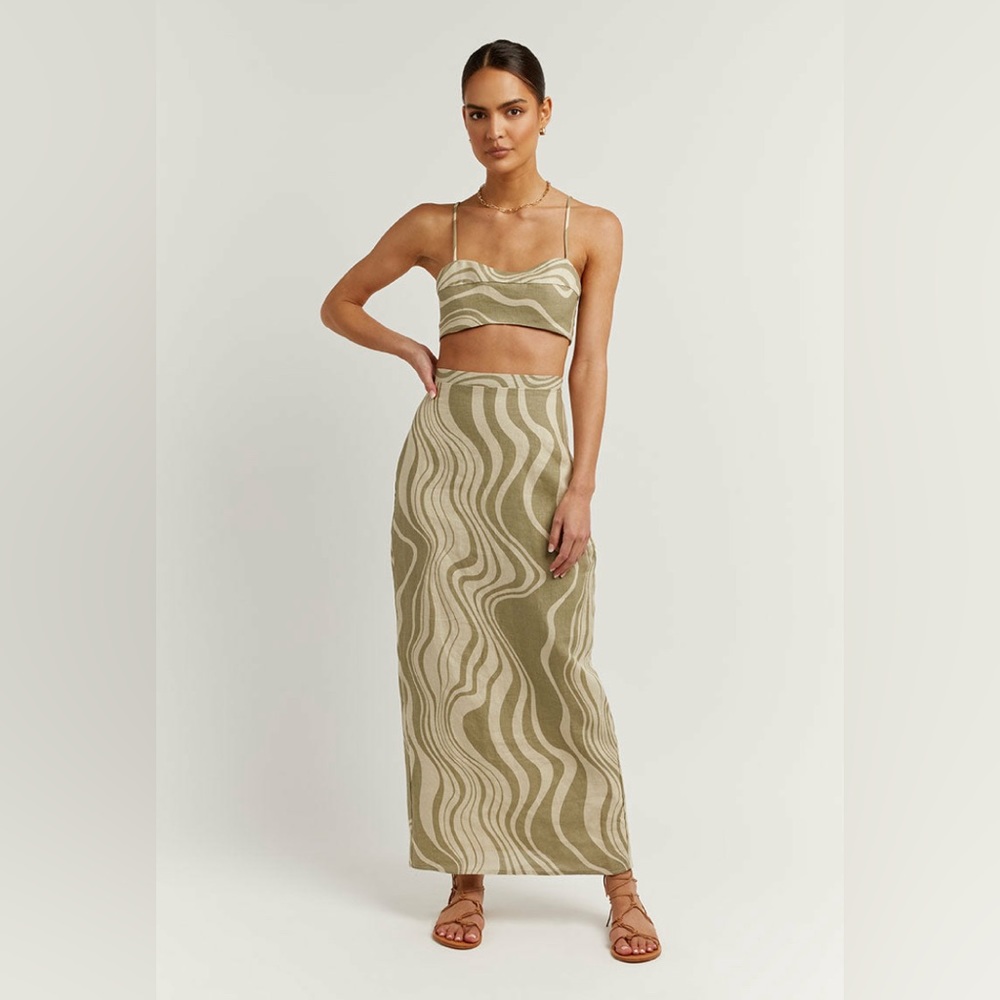Dissh Dayton Green Swirl Linen Set - Size 4